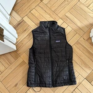 Patagonia Black Quilted Women's Vest with Chest Logo